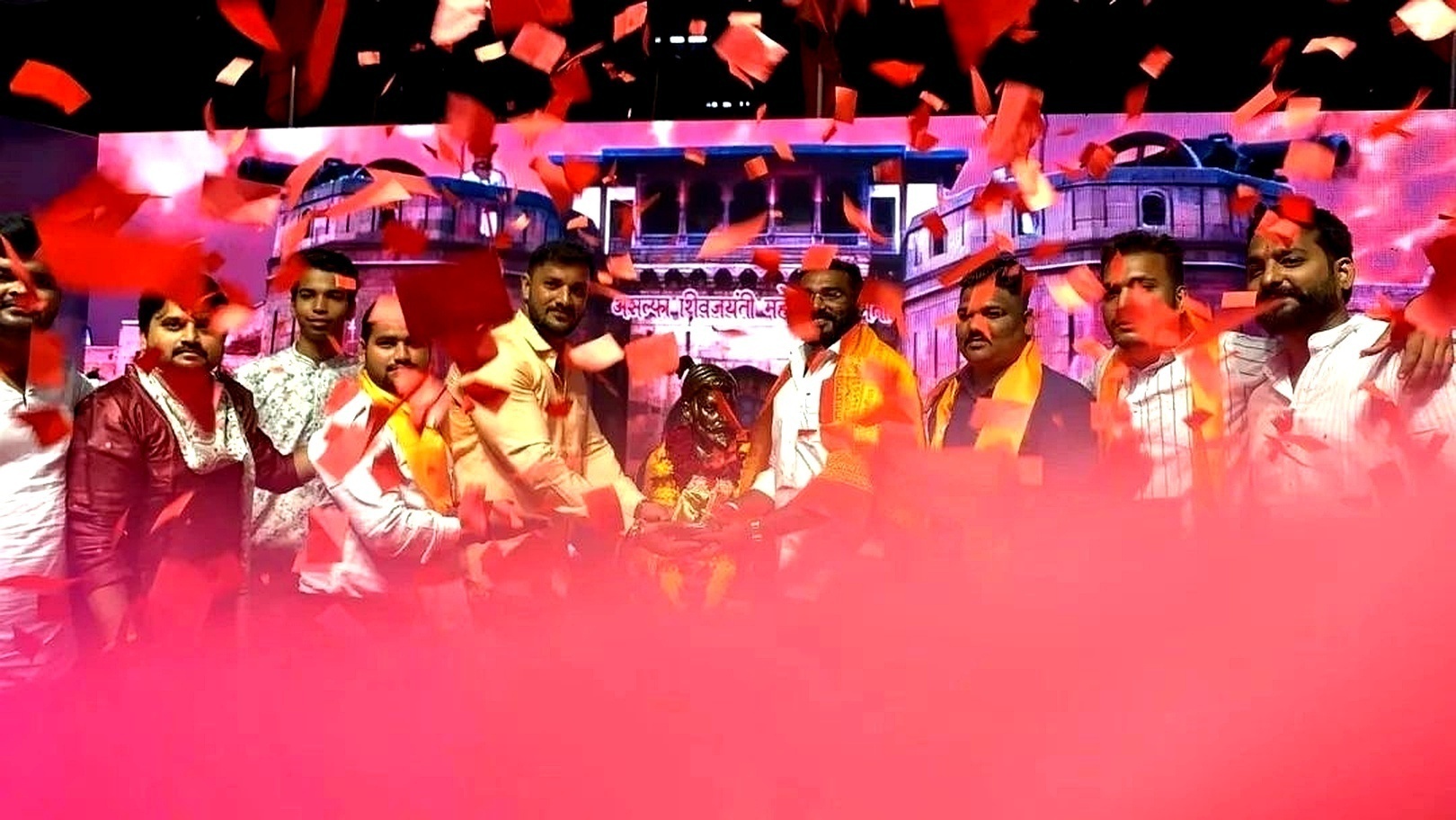 Dilip Gupta Leader Businessman Finance JMD GROUP JMD Group Of Companies Mumbai CEO Founder Dilip Gupta