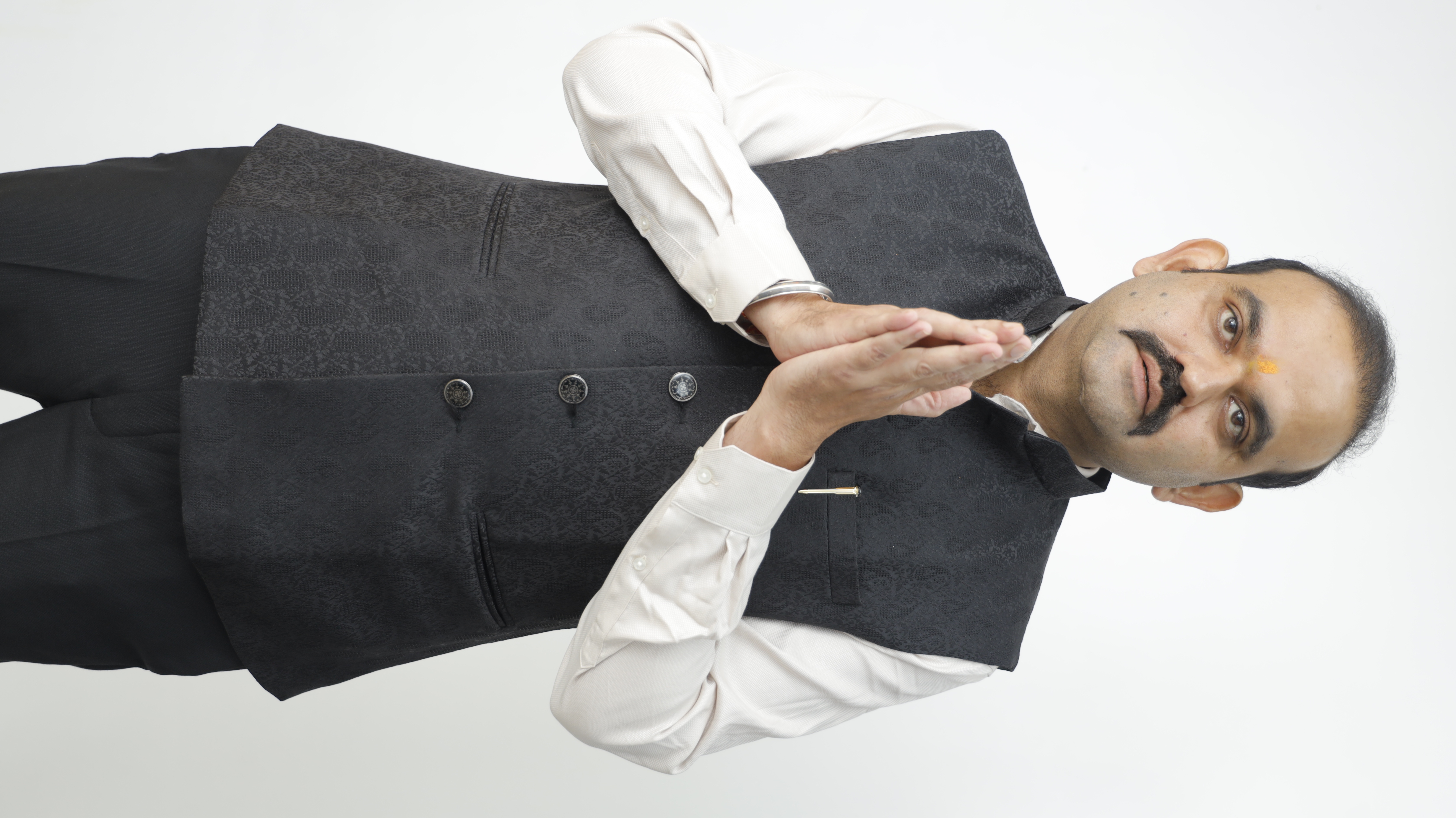 Harish Pandey Chairman Leader Mumbai Businessman Harish Pandey Harishnath Pandey Harissh Pandey Finance Founder JMD GROUP JMD Group Of Companies