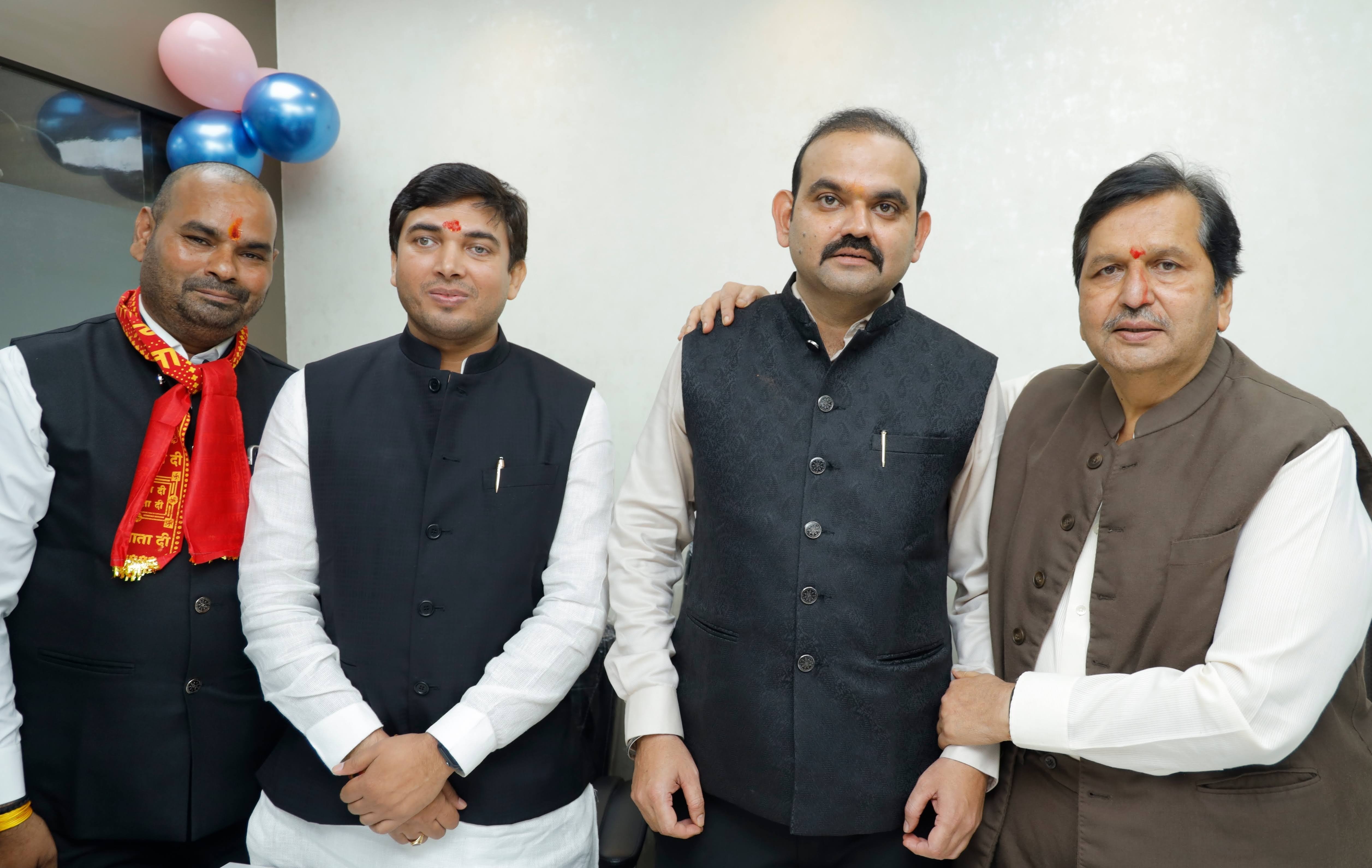 Harish Pandey Harish Pandey Chairman Harishnath Pandey Finance JMD Group Of Companies JMD GROUP Businessman Mumbai Founder Harissh Pandey Leader