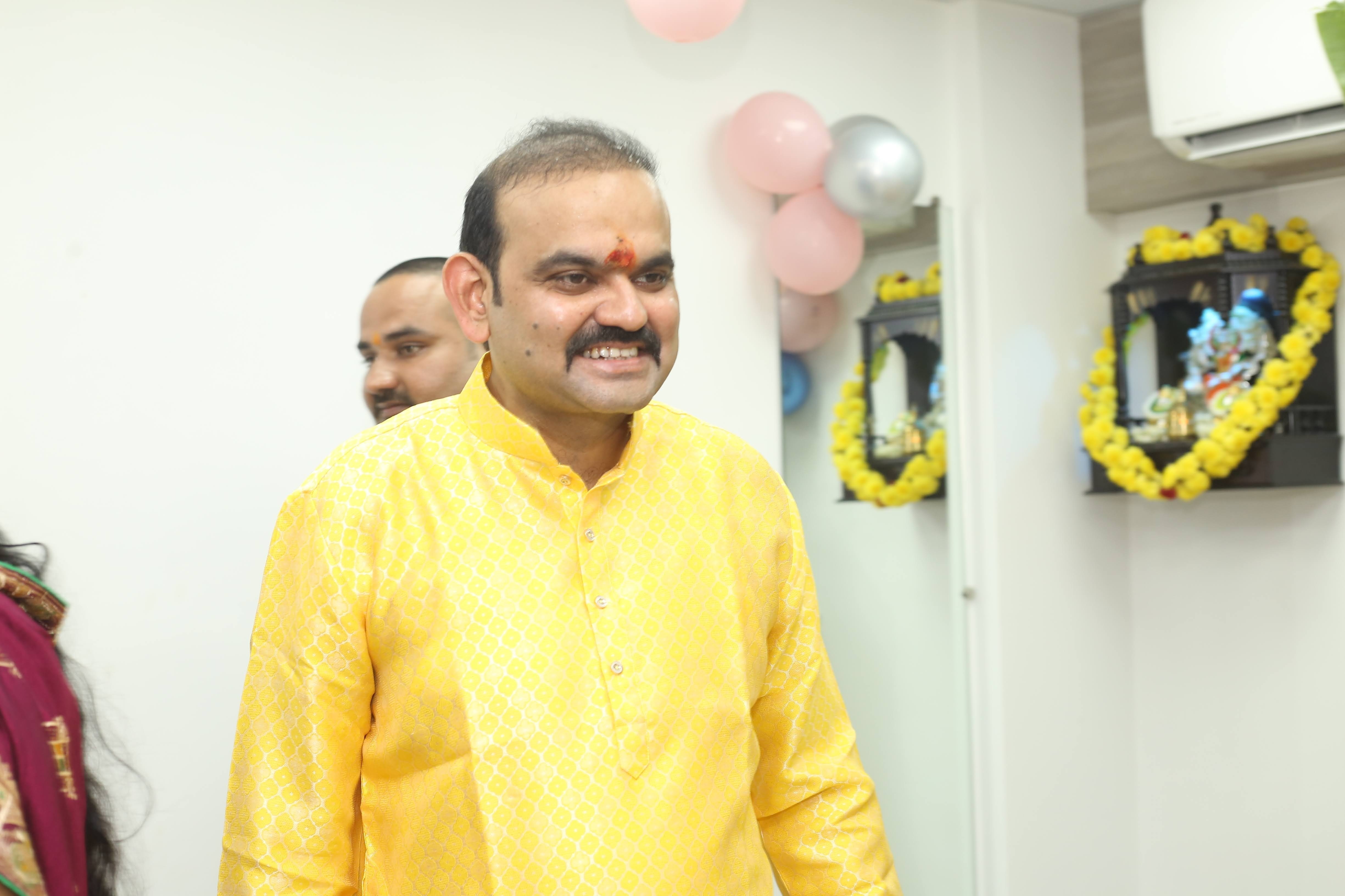 Harish Pandey Harish Pandey Harishnath Pandey Businessman Leader Harissh Pandey JMD GROUP Mumbai JMD Group Of Companies Founder Finance Chairman