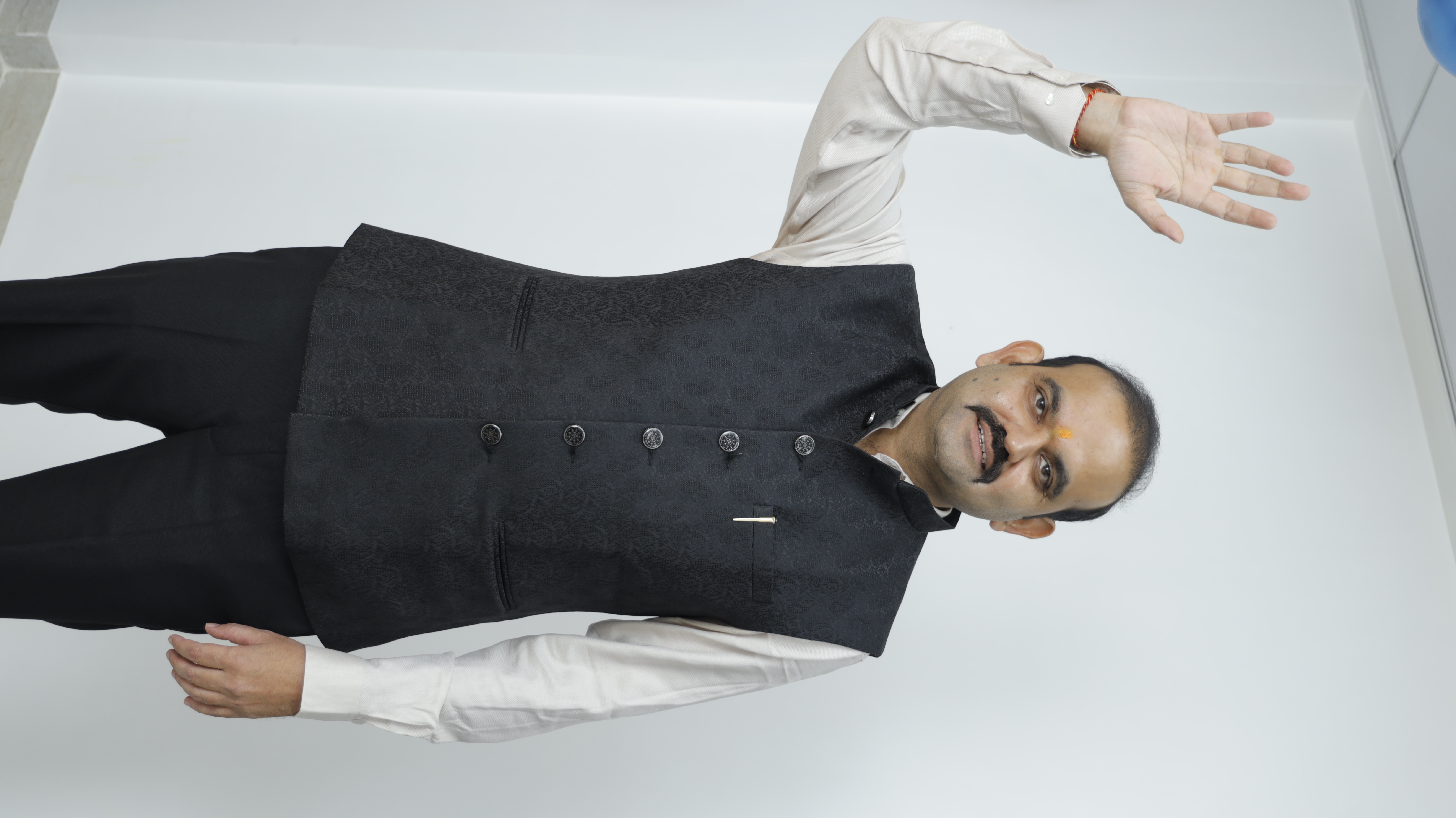 Harish Pandey Leader Harissh Pandey Founder JMD GROUP Chairman Mumbai Harish Pandey Finance JMD Group Of Companies Harishnath Pandey Businessman