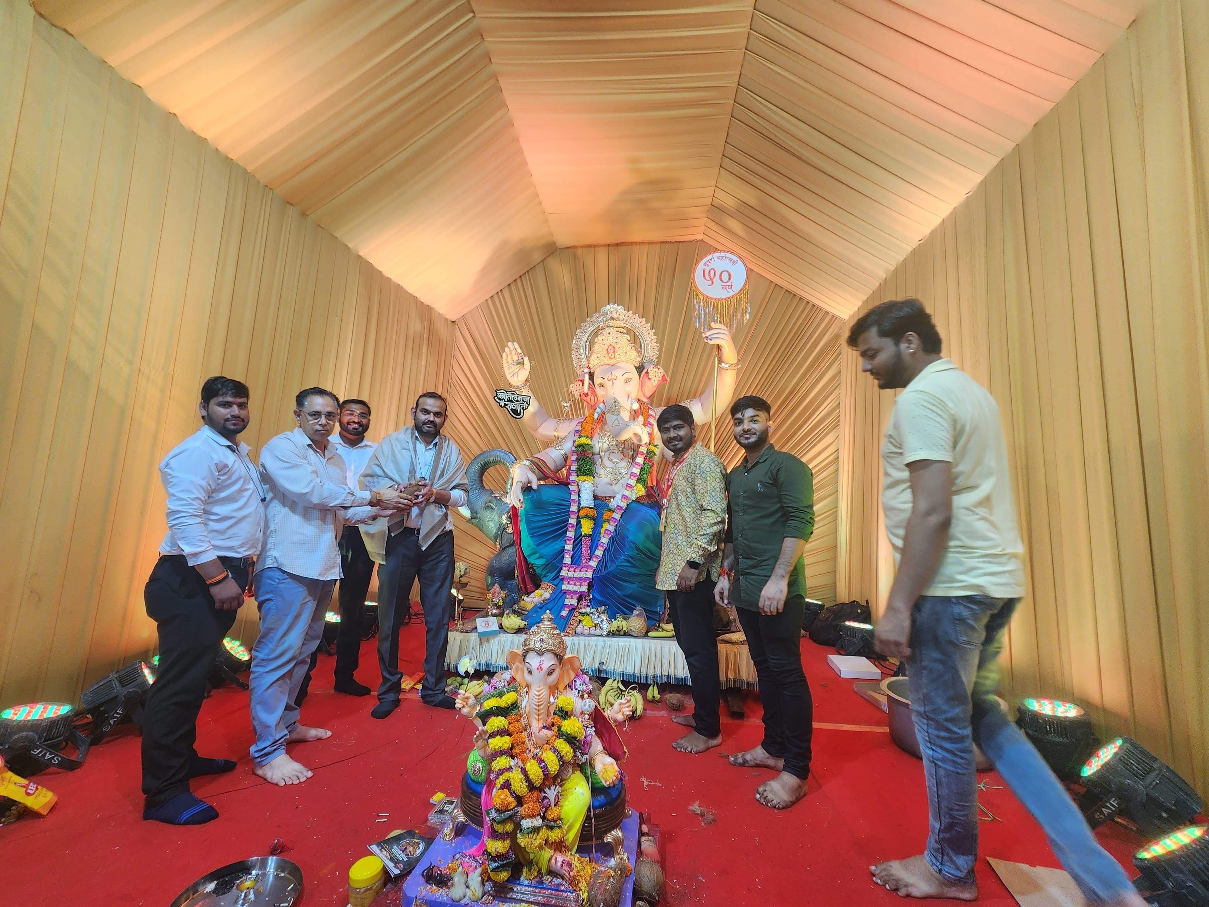 Harish Pandey Mumbai Businessman JMD GROUP Chairman Finance Founder Harishnath Pandey Harish Pandey Leader Harissh Pandey JMD Group Of Companies